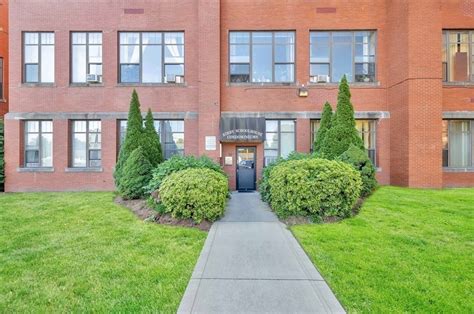 condos for rent in chicopee ma